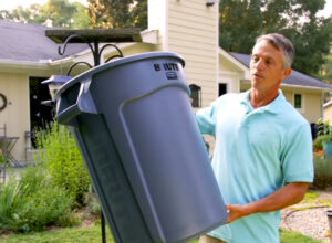 Mitch Woodward shows how much water falls on 1 square foot in North Carolina